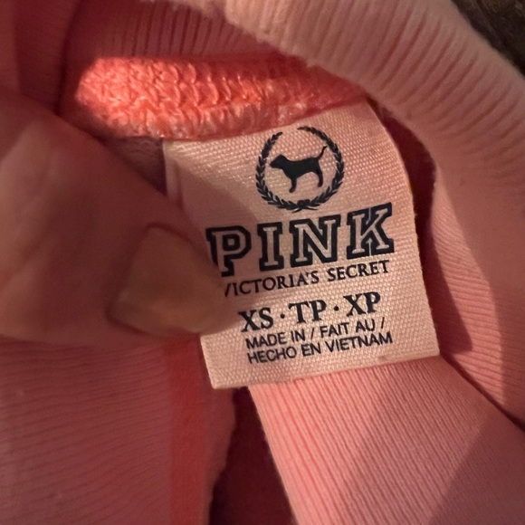 Victoria’s Secret PINK Capris - Picture 4 of 4